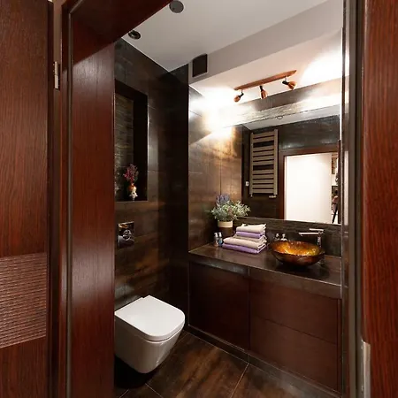 Moderna Francuska Park Apartment Katowice